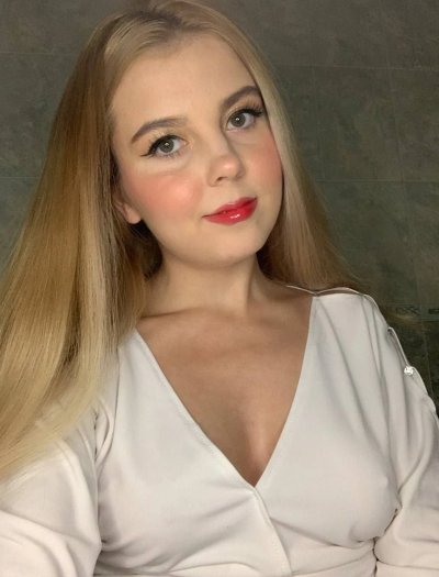 Нашёлкала себяшки: горячие дырочки ждут тебя!