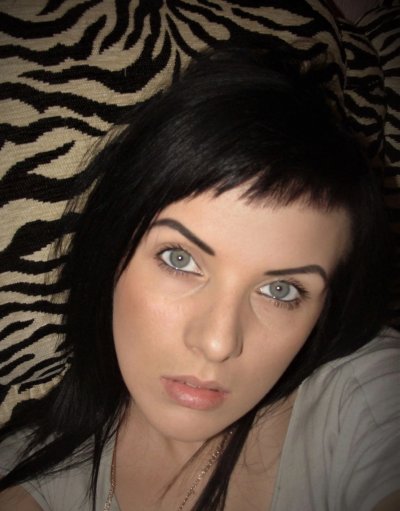 Девочка умело делает минет