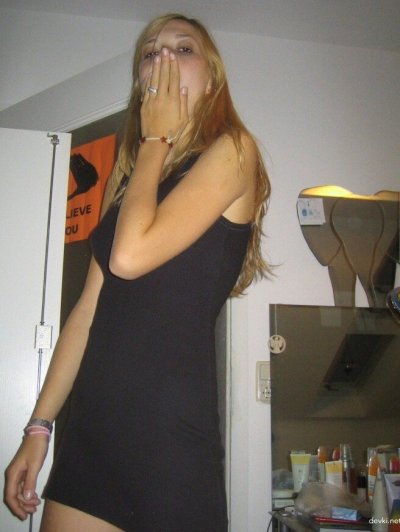 Снимки соблазнительной молоденькой красавицы