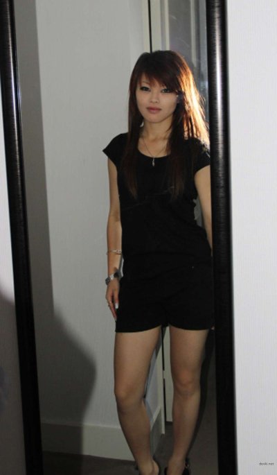 Очаровательная азиатская красотка с непревзойденным шармом