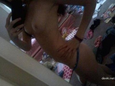 Груди и интимные зоны девушек