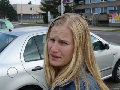 Трахается в каждую дырку и кончает на мордашку