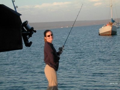 Счастливая семейная пара на отдыхе: красивые моменты в любительских фотографиях