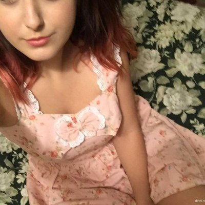 Интимные видео стеснительной карельки в домашней обстановке