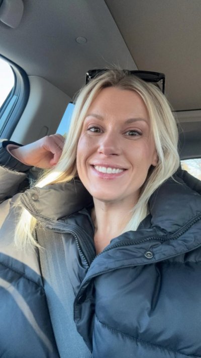 Обнаженная белокурая: интимные снимки зрелой леди