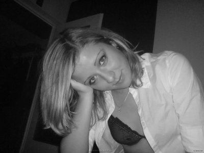 Монохромный взрослый контент