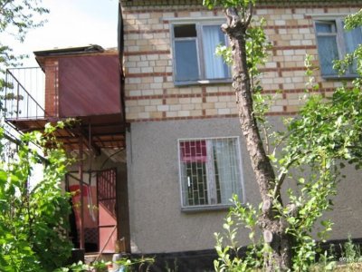 Партнёрша без одежды на даче