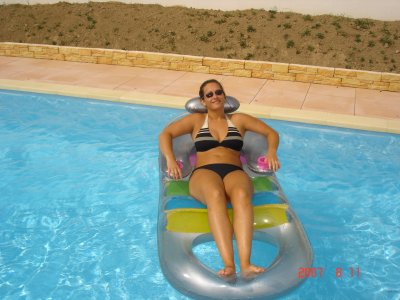 Мужику определенно повезло с бюстом своей спутницы на откровенных домашних снимках