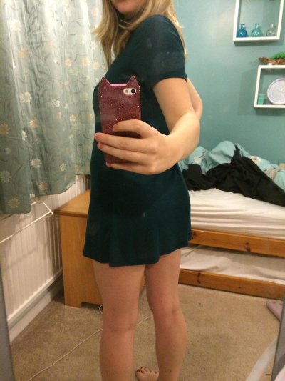 Сегодня фоткаюсь в темно-зеленом.