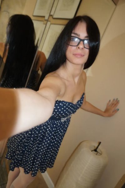 Испытываю эротическое нижнее белье для твоего взгляда