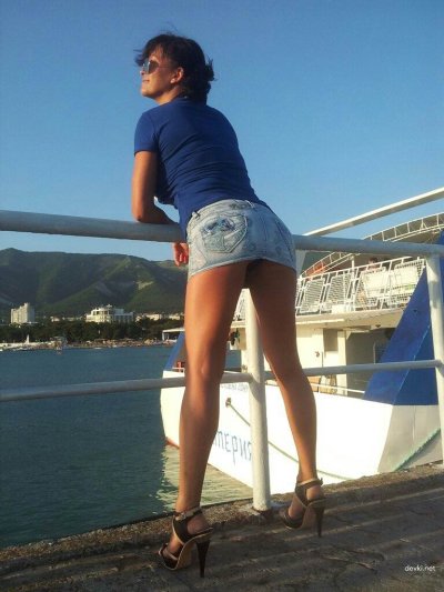 Фотографии самодельные дамы, предпочитающей раздеваться на людях