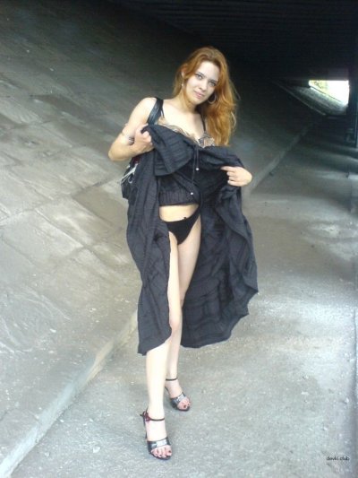 Соблазнительные фото рыжей красотки (18+)