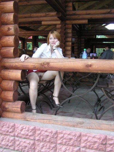 Девушки без трусов: откровенные фото для ценителей