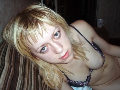 Развратная дама обожает разнообразие в постели