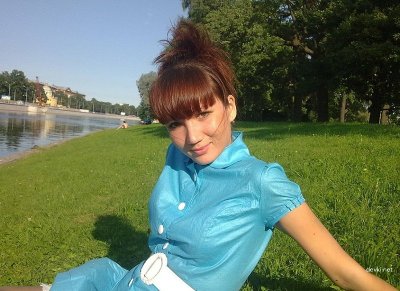 Жизнь красивой девушки: искренние моменты на фото из соцсетей