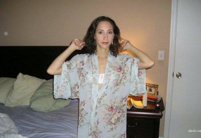 Дама продемонстрировала свои привлекательные прелести!