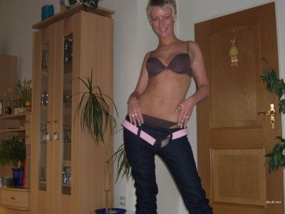 Пикантное видео с опытной дамой в стройной прическе