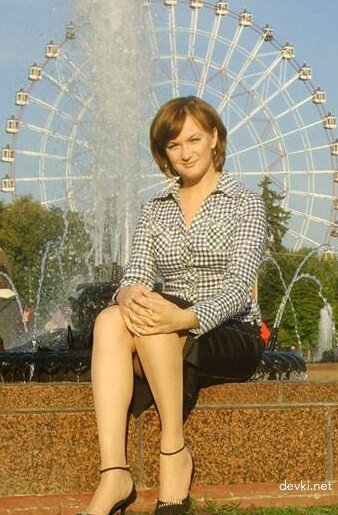 Порно с обычной русской красоткой - живая и натуральная!