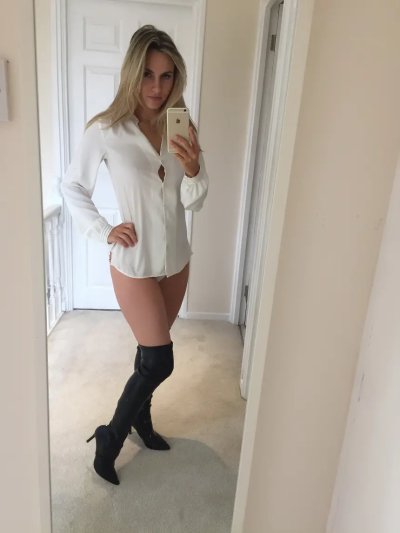 Фото голой красотки: огненные фотки без ограничений