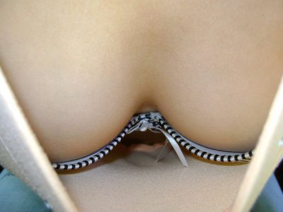 Интимные забавы с изящной брюнеточкой: удовольствие на высшем уровне!