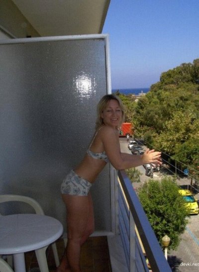 Зрелая милфа обожает сладкие члены!