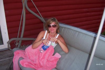 Снимает, как трахает чужую бабушку - подглядывать можно!