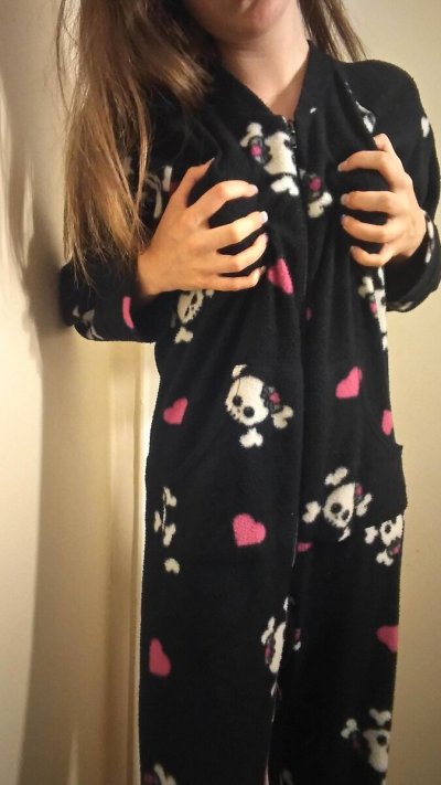 Видео: Шлюхи с обьемной грудью устраивают домашний секс