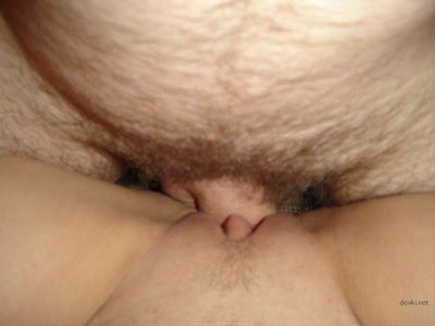 Сексуальные снимки пышной красотки в домашней обстановке