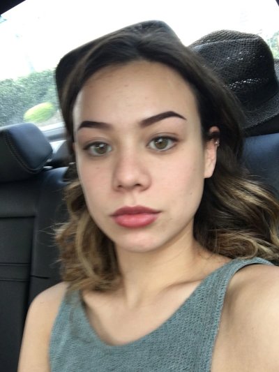 Развратная шатенка - красотка для взрослых!