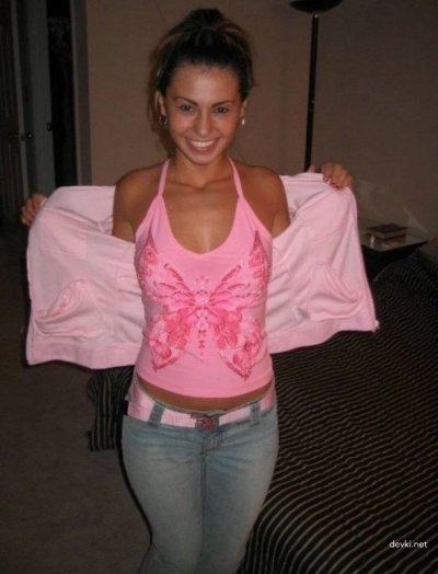 Тёлки сами выложили откровенные селфи — слив фото 18+