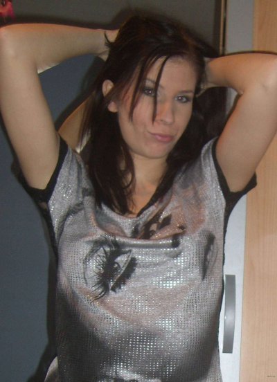 Горячая красотка с отличной фигурой - новый заголовок для порно-сайта