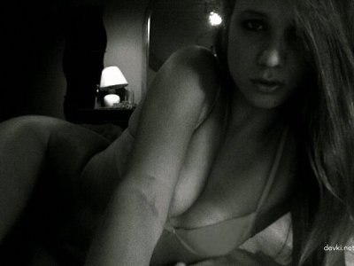 Интимные снимки сексапильной девушки