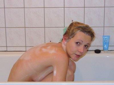 Партнёр фотографирует свою возлюбленную сексуально