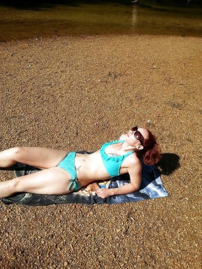 Поездка на байдарках закончилась оральным удовольствием от огненной красотки