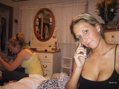 Обнаженная милашка с привлекательным бюстом - новинка!