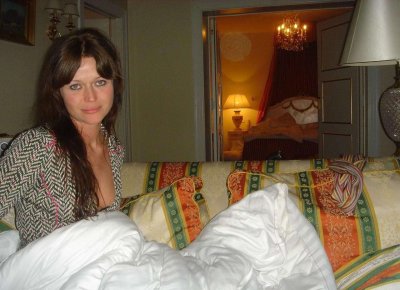 Фото горячей красотки в интимной обстановке