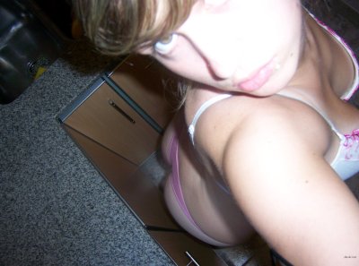 Милашка мечтает стать звездой для взрослых