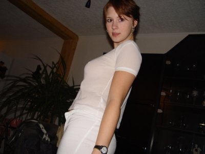 Интимные снимки юной красотки с обильным бюстом