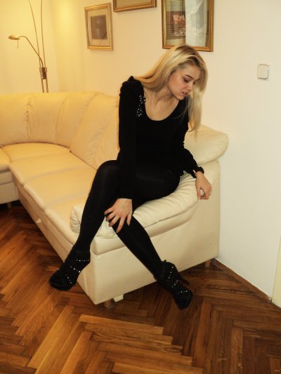 Фотосессия обнаженной красотки: интимные фомочки для взрослых