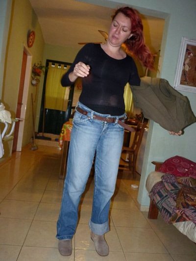 Горячая красотка с огненными волосами окончание на миловидное лицо