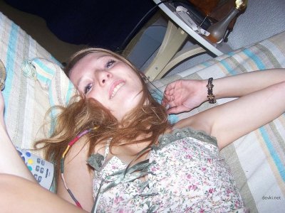 Шлюшка без трусиков: горячие фото и видео