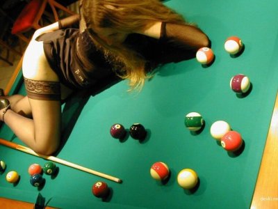 Лицо в тени, но ноги открыты для удовольствия!