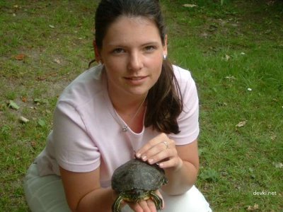 Красотка расслабляется без одежды