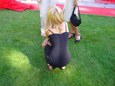 Очаровательная блондинка в откровенных приключениях (часть 1)