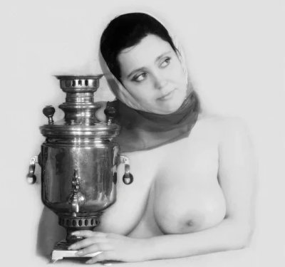 А Алёнка стала настоящей красоткой!