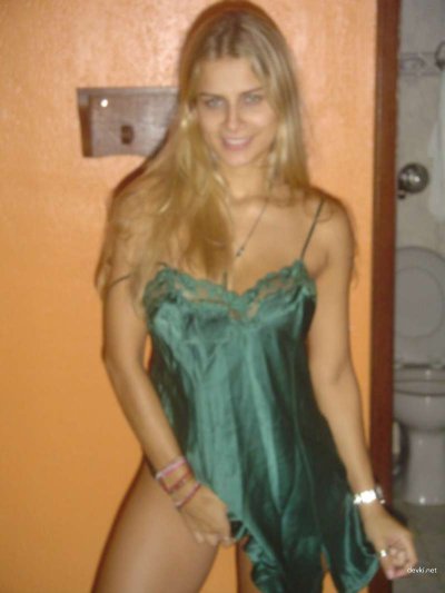 Интимные снимки красотки с пышной попкой - увлекательные фотографии для взрослых