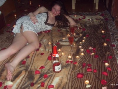 Интимные снимки влажной красотки в ванной: оголенные фото для взрослых