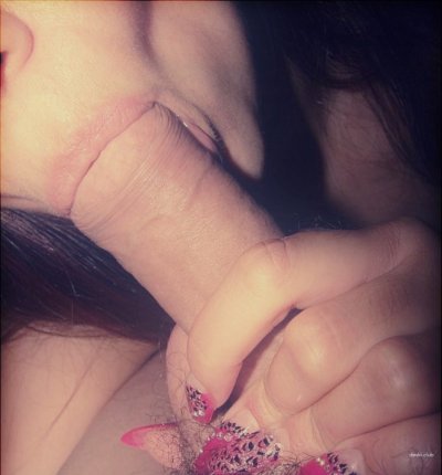 Огромная обнаженная задница - взрывной соблазн!