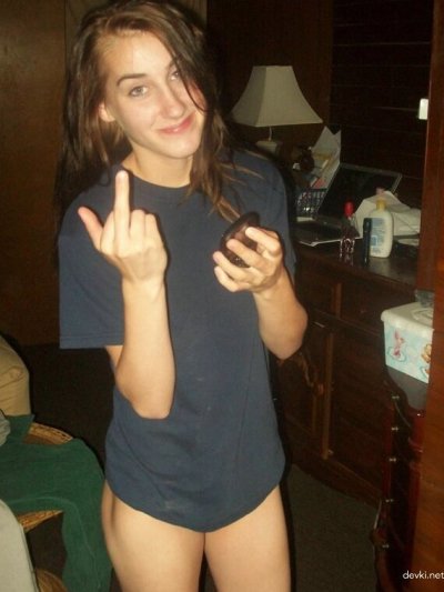 Пьяная девочка готова на всё в постели!