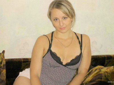 Соблазнительная и опытная дама: зрелая красота в действии!